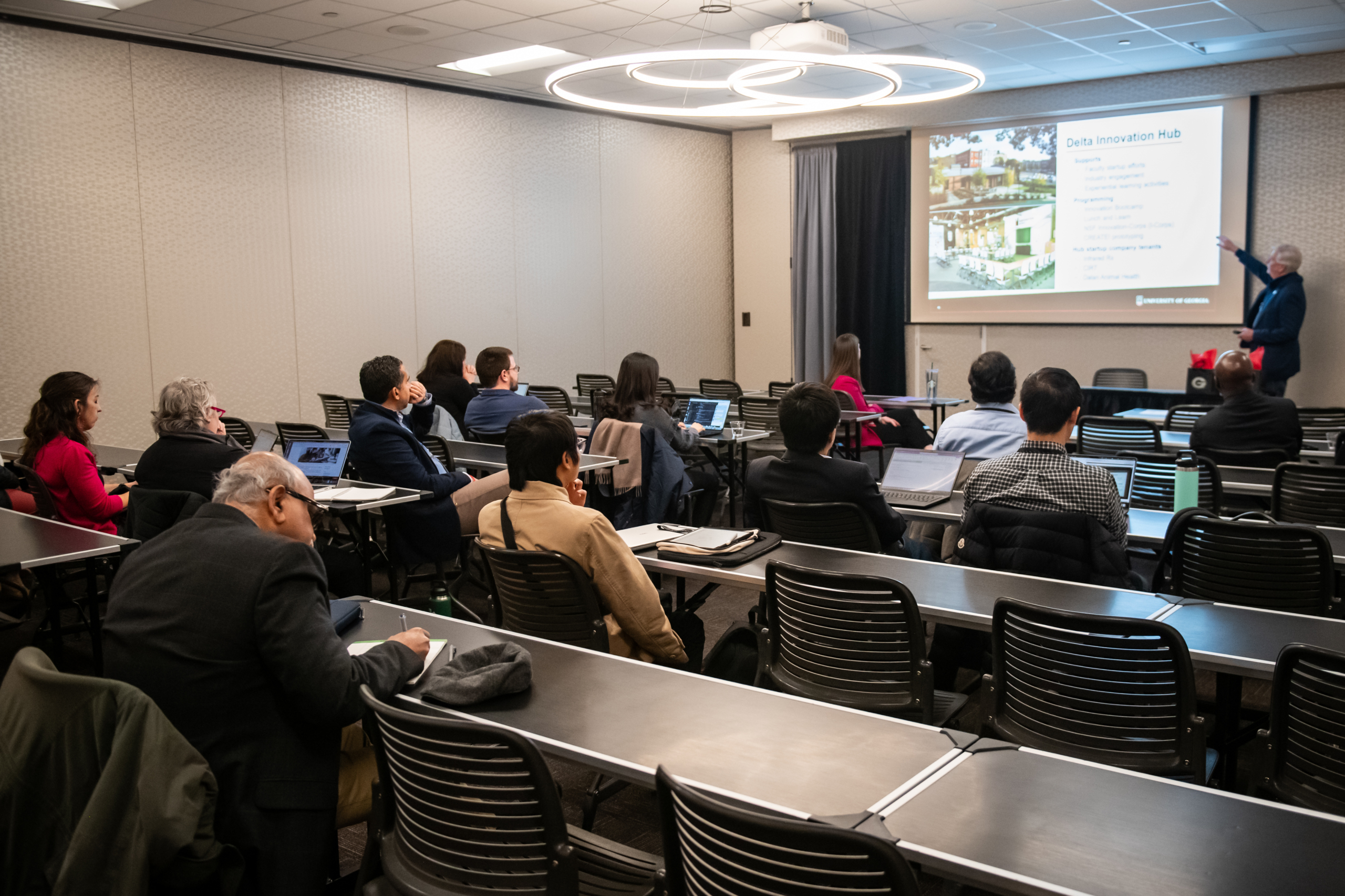 BusinessEngagement-IndustryForwardEvent-2