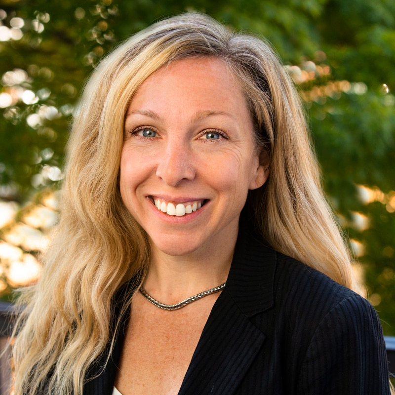 Melissa Roberts Headshot