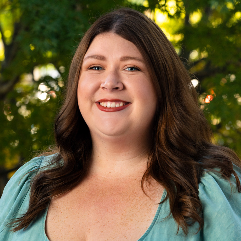 Courtney Kichevski-headshot