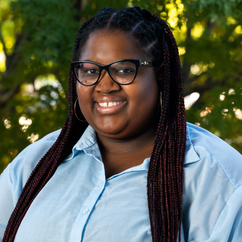 Laetitia Adelson Headshot