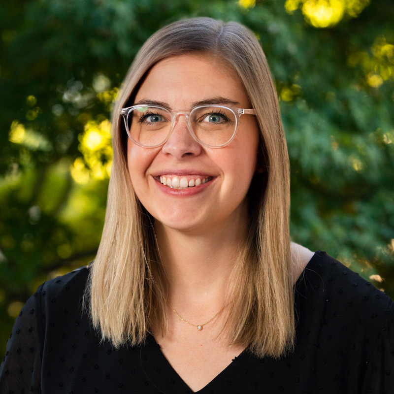 Caroline Paczkowski Headshot